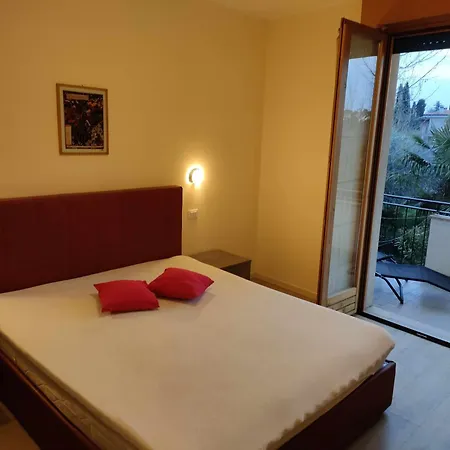 Florida B5200m Dal Balcone Ac Apartment *