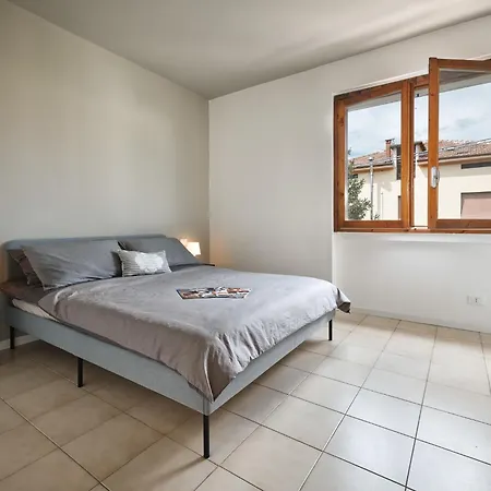 Lisa Marie - Regarda Travel Lazise