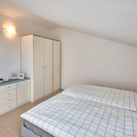 Lisa Marie - Regarda Travel Apartment Lazise