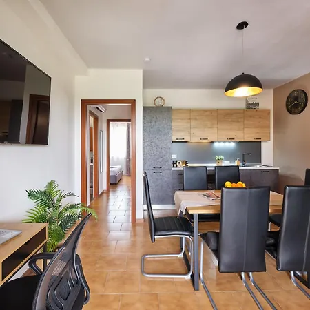 Markus - Regarda Travel Apartment Lazise