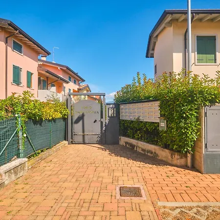 Apartmentsgarda - Corte Sant'andrea Apartment Lazise
