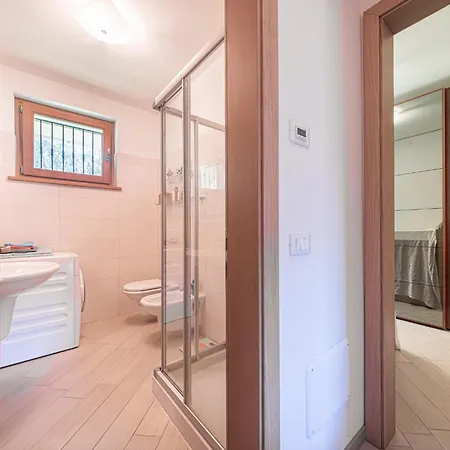 Apartmentsgarda - Corte Sant'andrea Apartment *