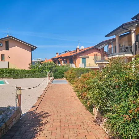Apartmentsgarda - Corte Sant'andrea Apartment *
