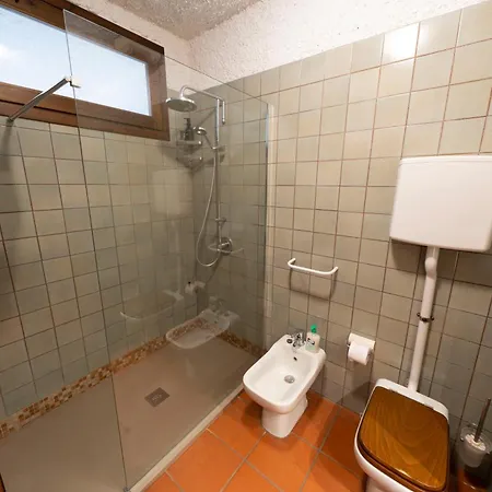 Casa Ghirlanda Con Piscina E Campo Da Tennis