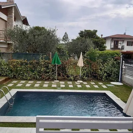 Arenanuovo Moderno Con Piscina Apartment Lazise