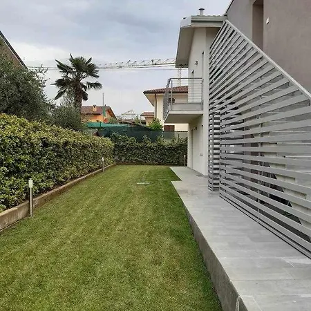 Arenanuovo Moderno Con Piscina Apartment *