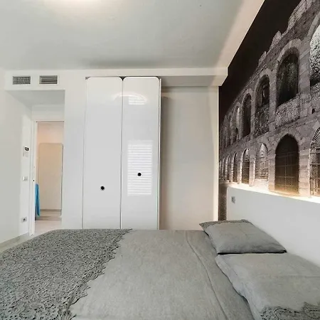 Arenanuovo Moderno Con Piscina Apartment Lazise