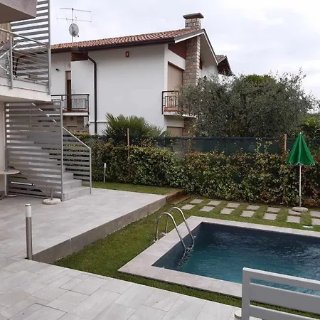 Arenanuovo Moderno Con Piscina Lazise