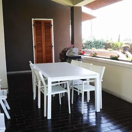 In Lazise/gardasee 39034 Holiday home *