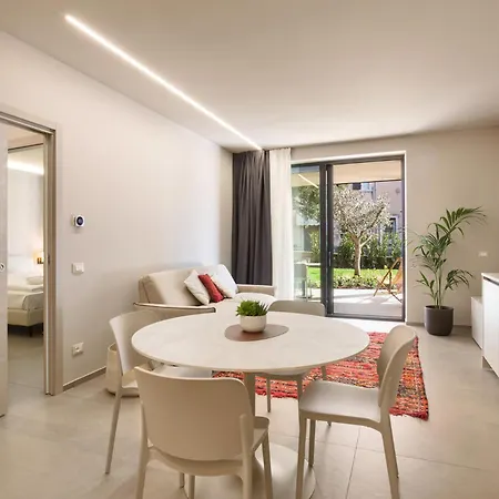 Villa Carlotta Bouganville Apartment *