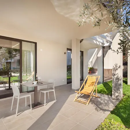 Villa Carlotta Bouganville Apartment *