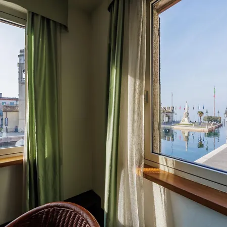 Hotel Grotta 3*