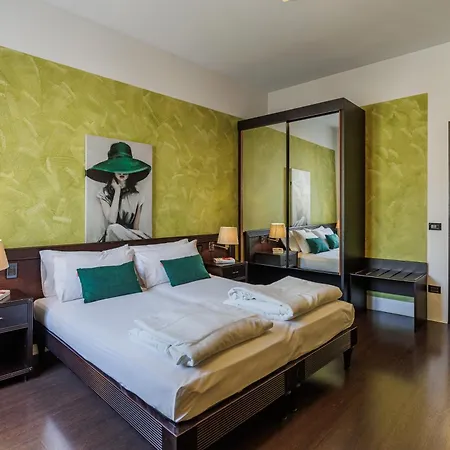 Grotta Hotel