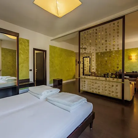 Grotta 3* Lazise