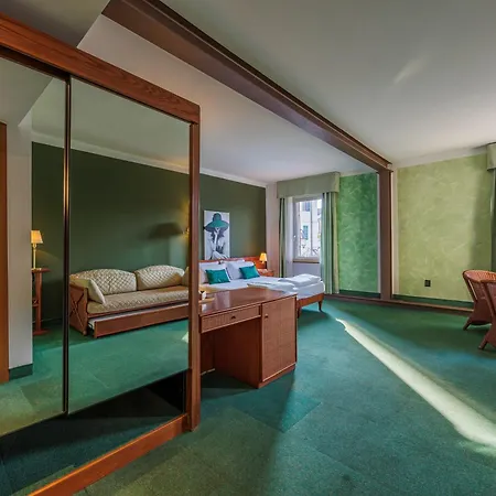 Hotel Grotta 3*