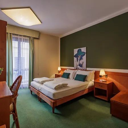 Hotel Grotta 3*