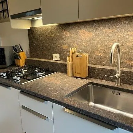 Ferienhaus In Carlotte Mit Eigenem Garten * Lazise