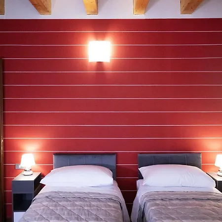 Salix Apartment *