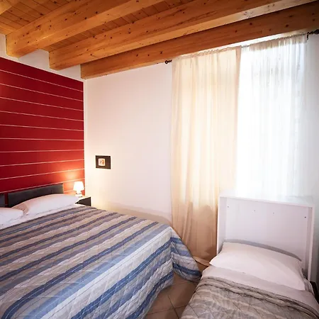 Salix Apartment *