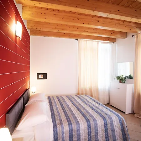 Salix Apartment