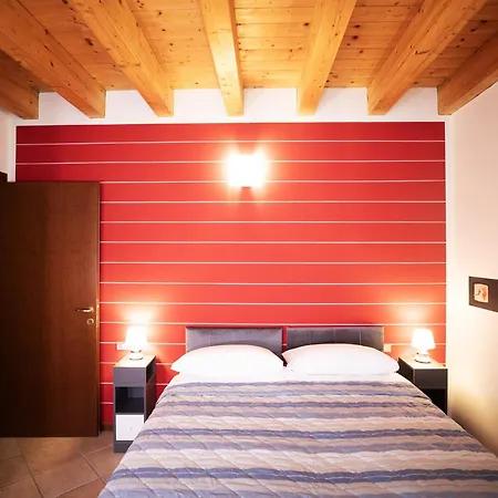 Salix Apartment *