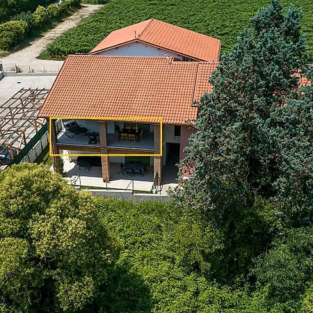 Cascinale 11 - Regarda Travel Apartment