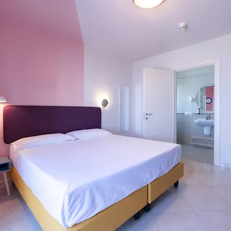 Hotel La Vista Postcard Lazise