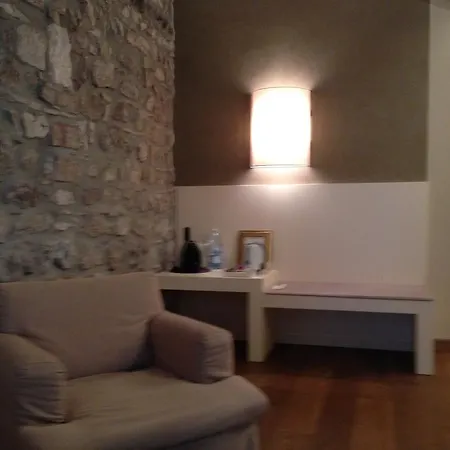 Oreste Guest house
