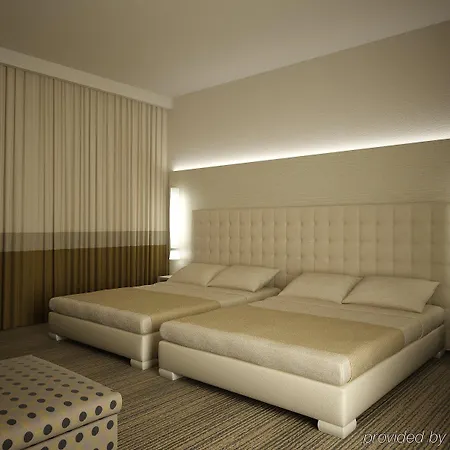 Hotel Th - Parchi Del Garda