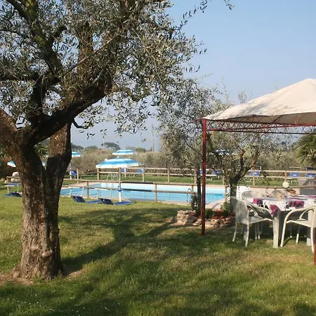 Farm stay Agriturismo Il Giardino Degli Ulivi *