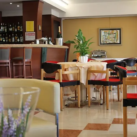 Hotel Parc Hotel Casa Mia 3*