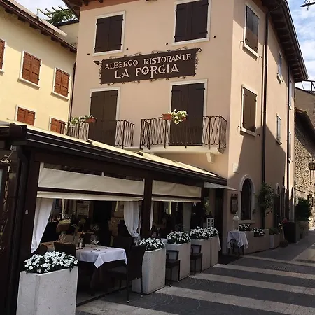 Camere La Forgia Guest house