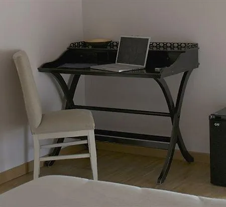 Vialeromadodici Rooms&apartments