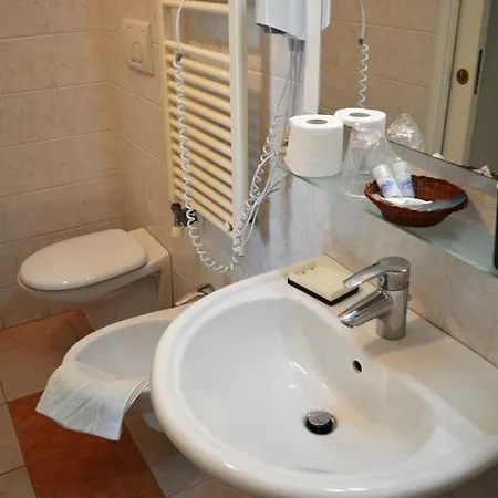 Chiara Bed & Breakfast *