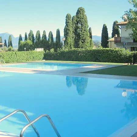 Belvilla By Oyo Enticing With Pool