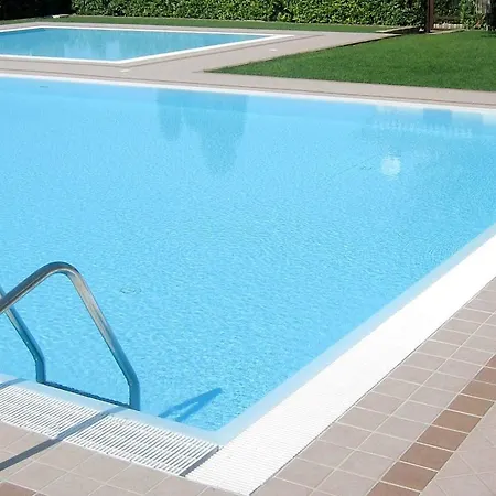 Holiday home Belvilla By Oyo Enticing With Pool Lazise