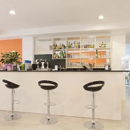 Bella Hotel 4*