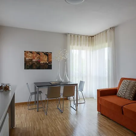 Affittacamere Vialeromadodici Rooms&apartments Lazise