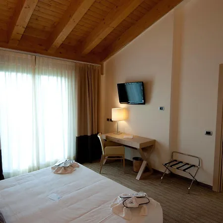 Th - Parchi Del Garda 4* Lazise