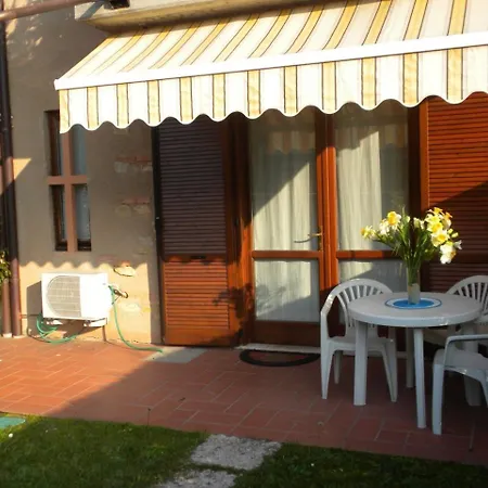 In Lazise/gardasee 21944 Apartment