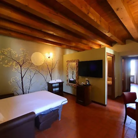Guest house La Boheme Chambres *