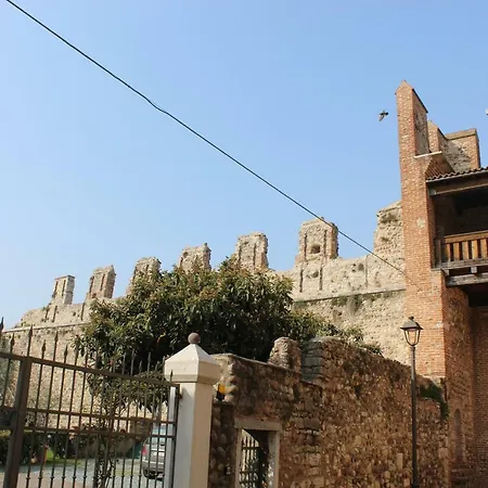 Tecla Lazise