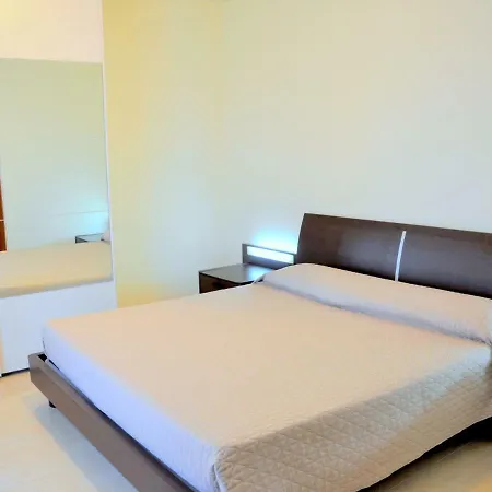 Holiday home Small Of Only 18 With Swimming Pool Lazise