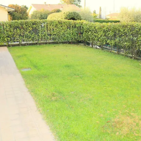 Small Of Only 18 With Swimming Pool Lazise