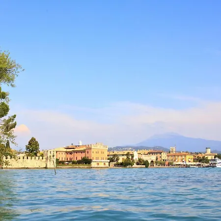 Holiday home Small Of Only 18 With Swimming Pool Lazise
