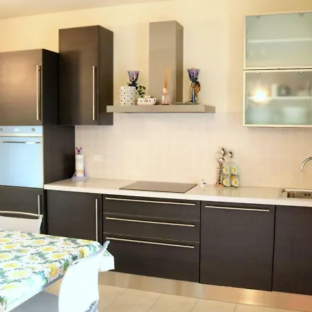 Holiday home Small Of Only 18 With Swimming Pool Lazise