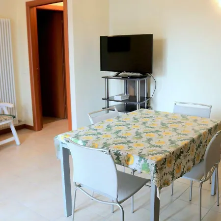Small Of Only 18 With Swimming Pool * Lazise