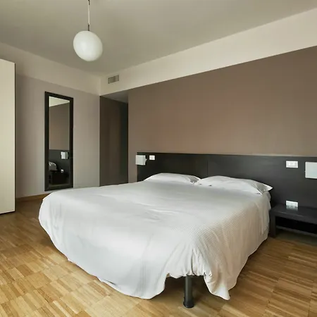 Vialeromadodici & Guest house