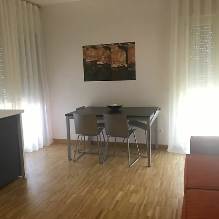 Affittacamere Vialeromadodici Rooms&apartments 3*