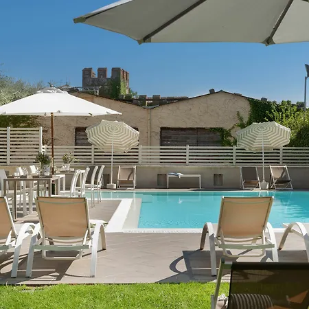Affittacamere Vialeromadodici Rooms&apartments
